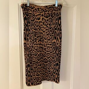 Bcbg Max Azria
Mid-length skirt leopard print
S international